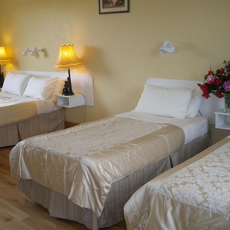 Bed and Breakfast Redwood Dunrine Exteriér fotografie