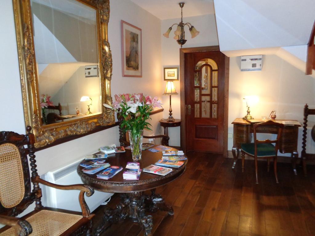 Bed and Breakfast Redwood Dunrine Exteriér fotografie