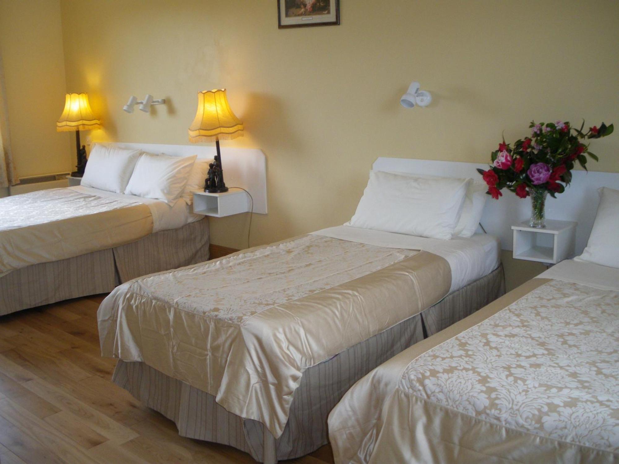 Bed and Breakfast Redwood Dunrine Exteriér fotografie
