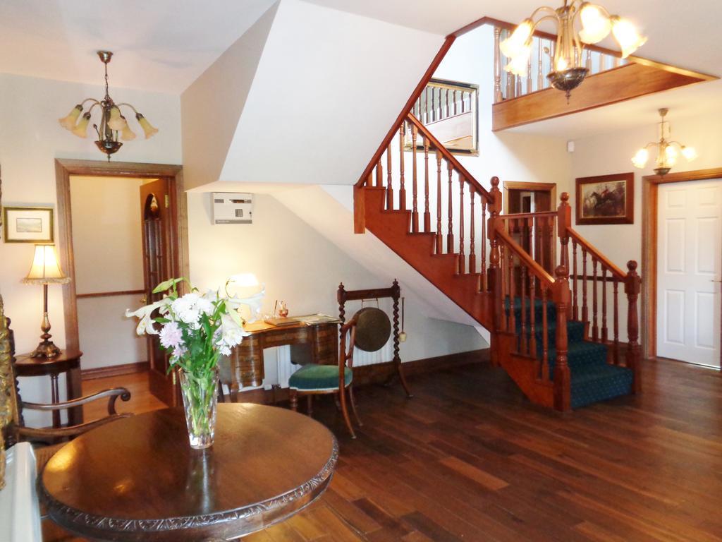 Bed and Breakfast Redwood Dunrine Exteriér fotografie
