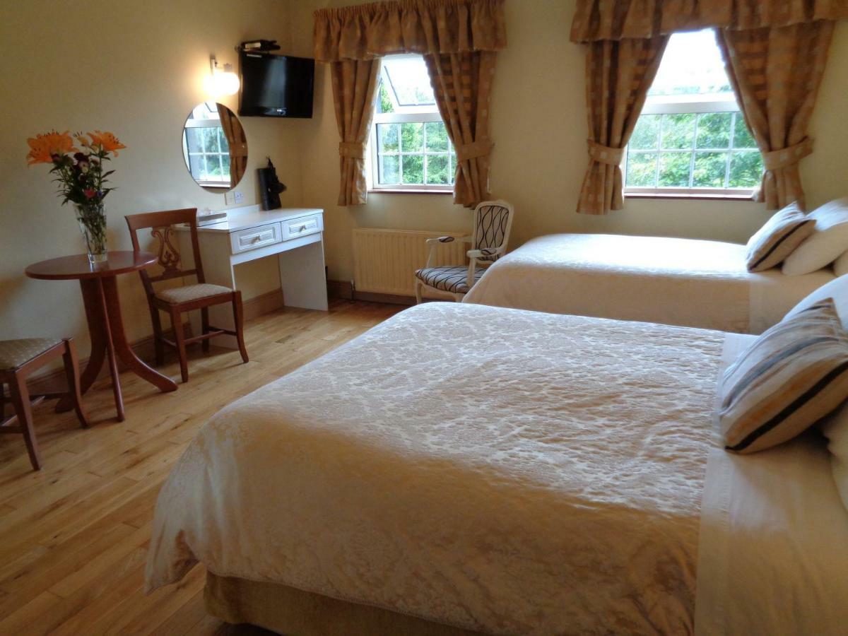Bed and Breakfast Redwood Dunrine Exteriér fotografie